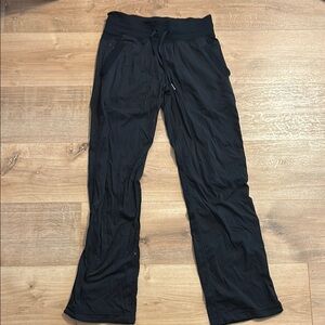 Lululemon size 4 dance studio pant